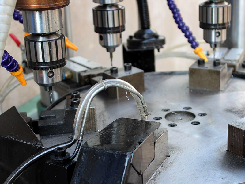 鉆攻機攻絲要不要加油？